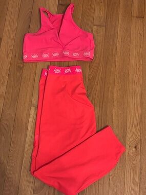 YITTY Workout Set - Neon Pink Size Large